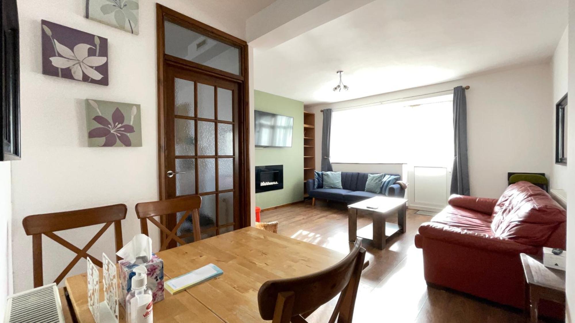 2 Bedrooms 2 Stations ลอนดอน ภายนอก รูปภาพ