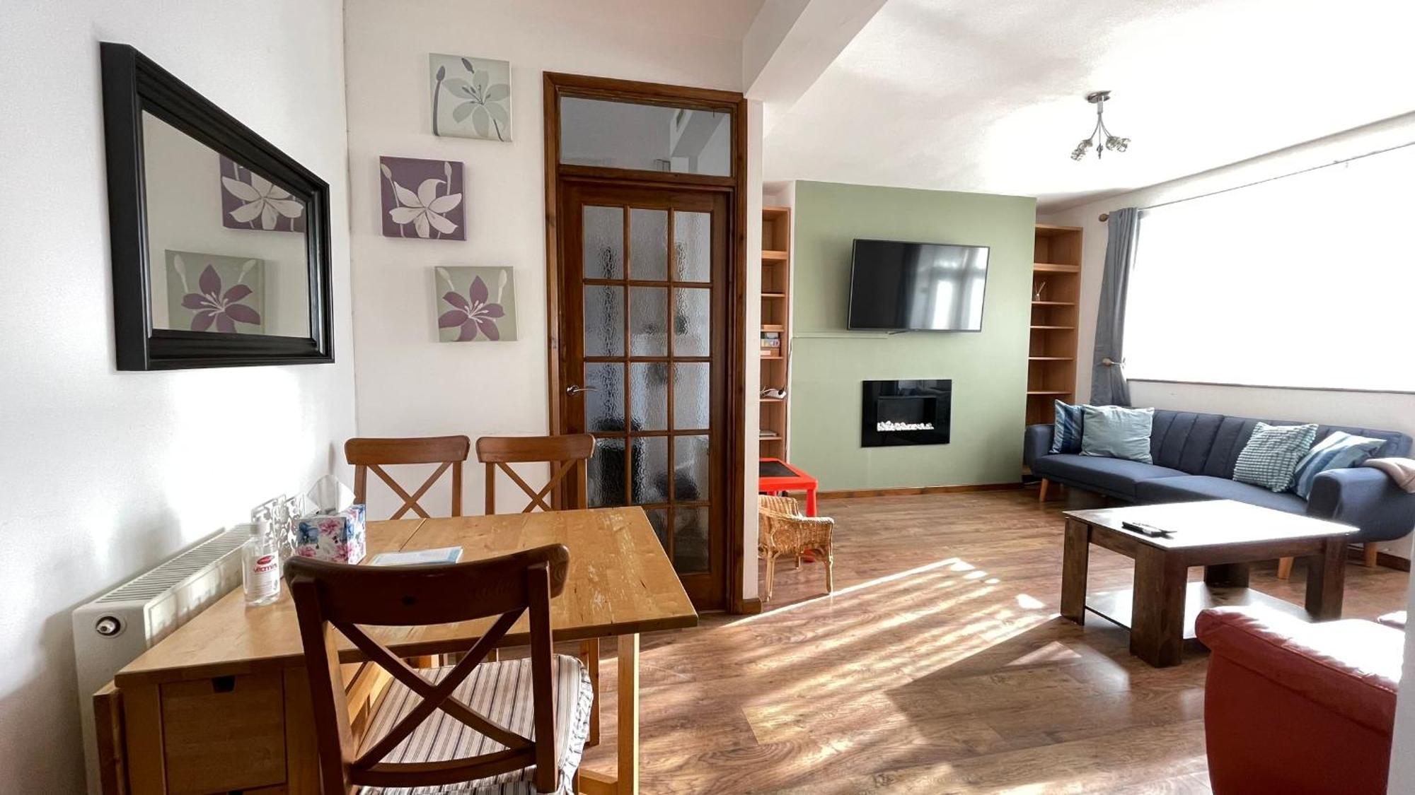 2 Bedrooms 2 Stations ลอนดอน ภายนอก รูปภาพ