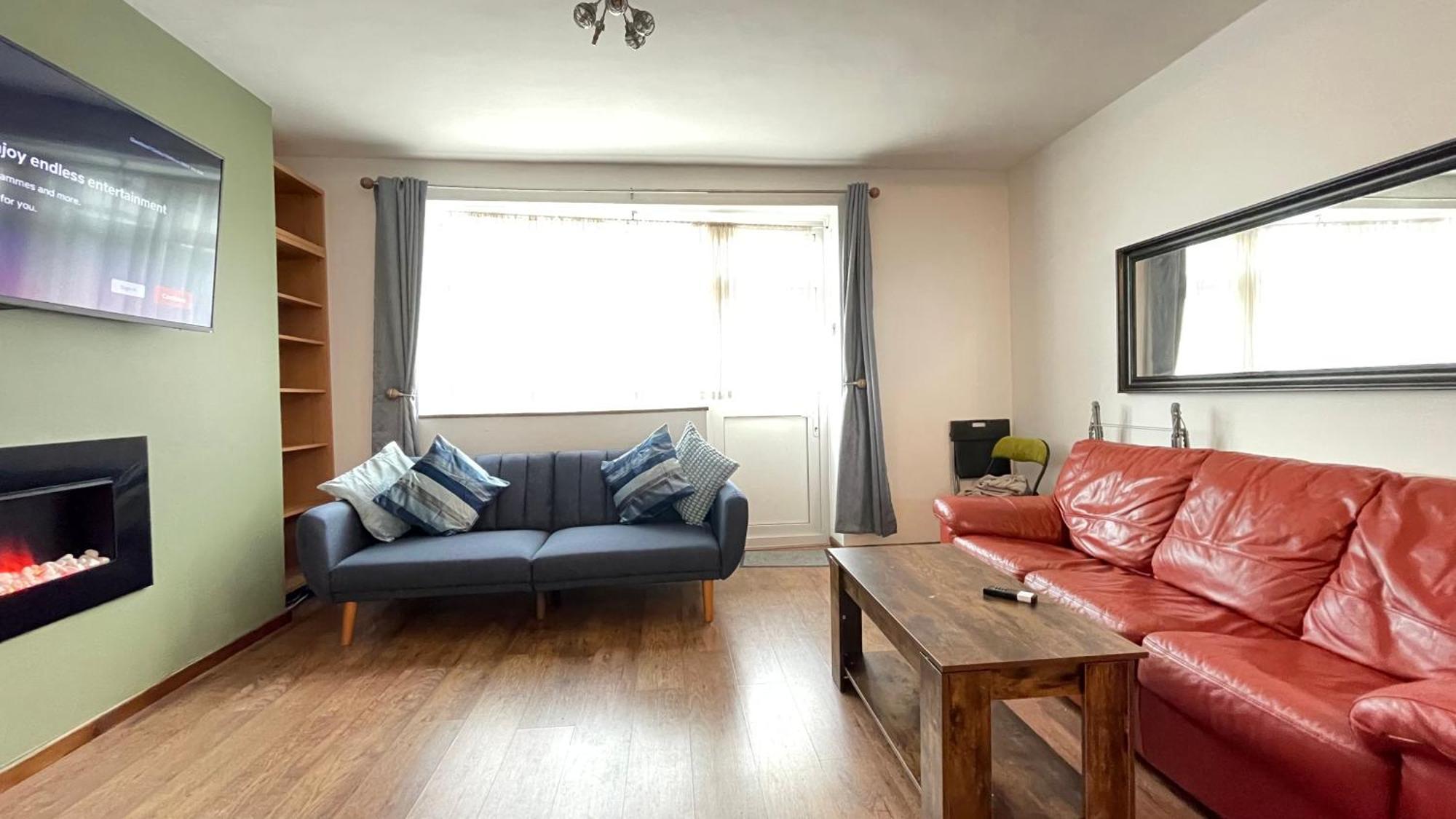 2 Bedrooms 2 Stations ลอนดอน ภายนอก รูปภาพ